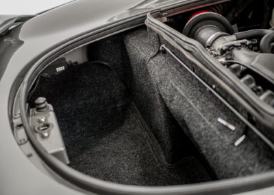 Lotus Elise 111S grau metallic Kofferraum