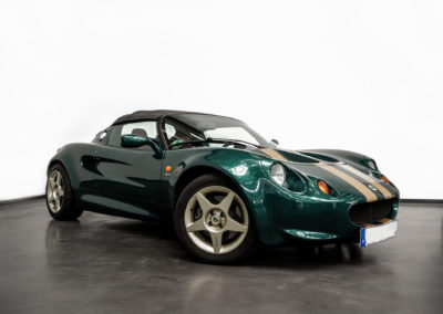 Lotus Elise S1 VVC MMC in grün metallic in Seitenansicht