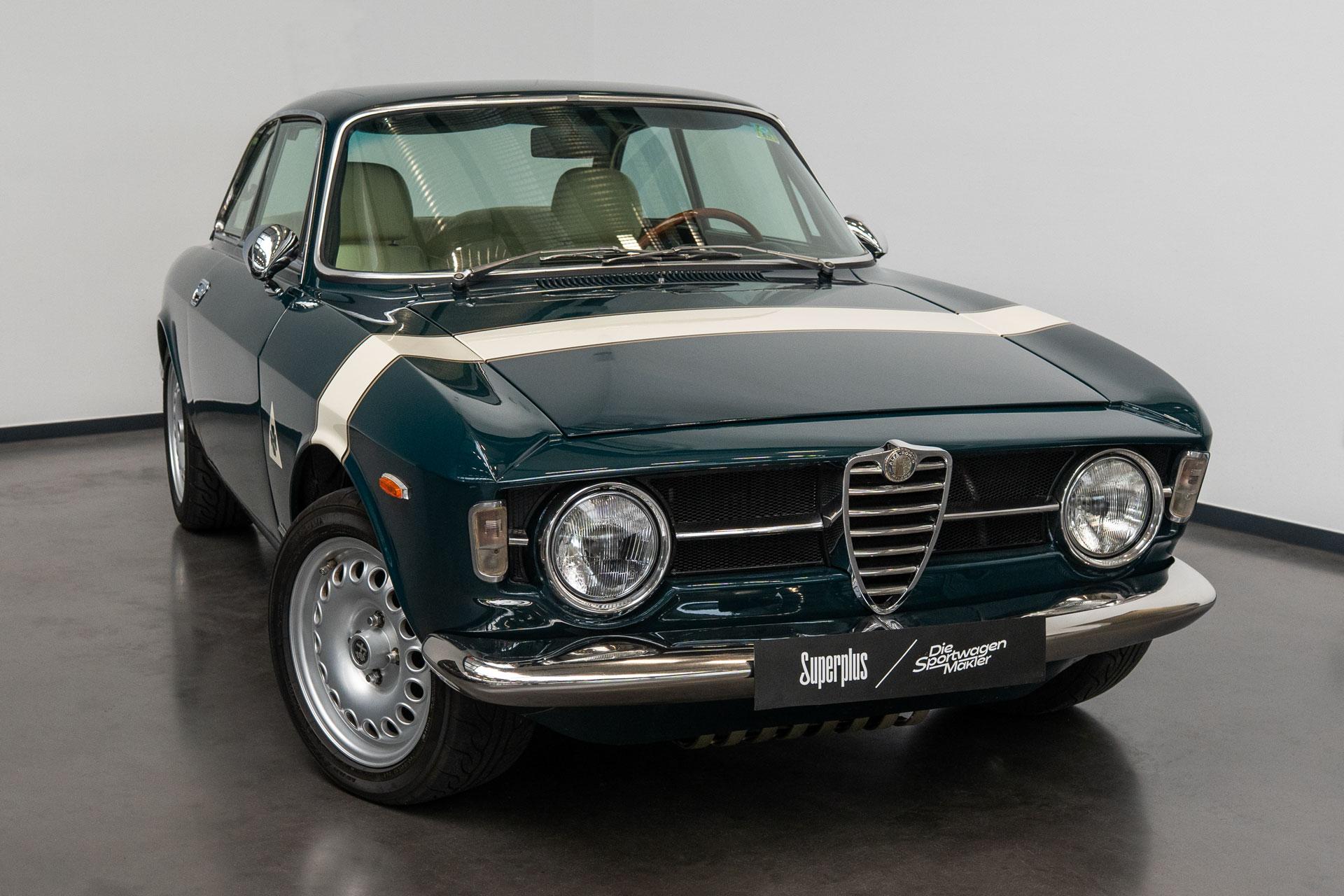 Alfa Romeo GT 1300 Junior - 2-Liter