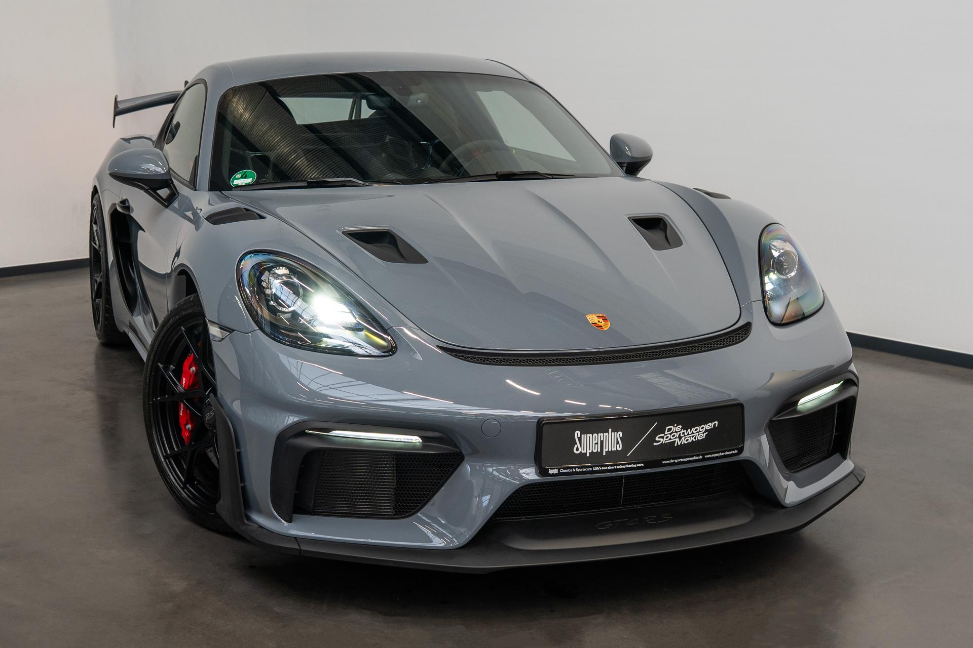 Porsche 718 Cayman GT4 RS